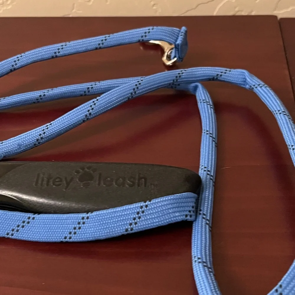 Litey Leash - Safe Dog Walks at Night